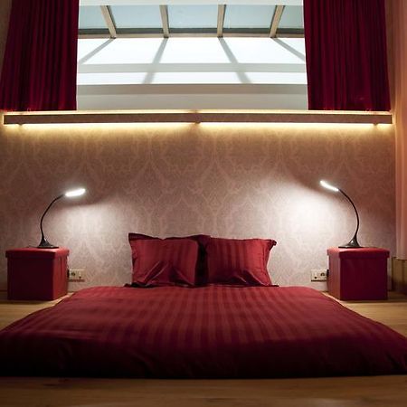 Schopenhauer Bed & Breakfast Гент Стая снимка