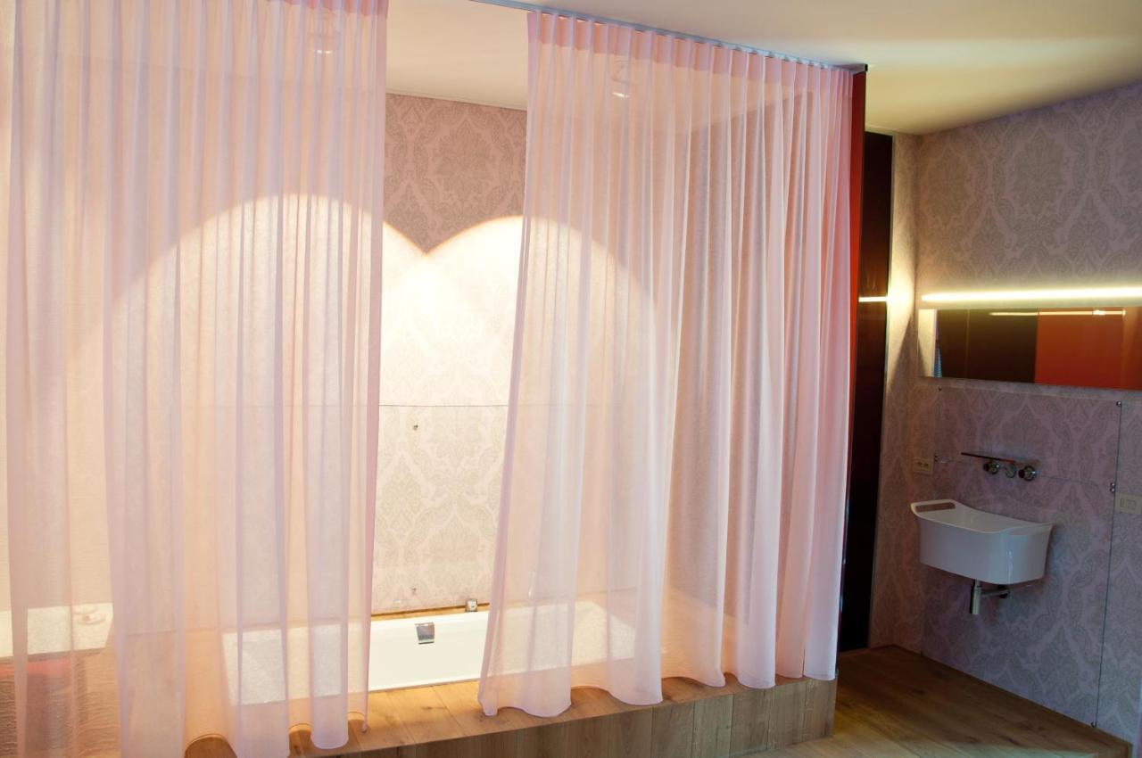 Schopenhauer Bed & Breakfast Гент Стая снимка